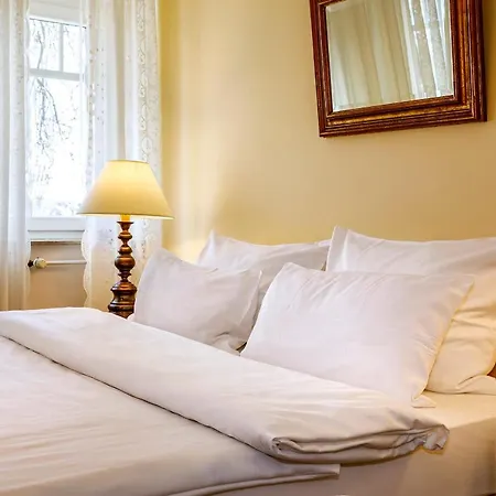 Gaestehaus Drostenhof Affittacamere 4*