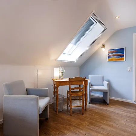 Gaestehaus Drostenhof ゲストハウス レース